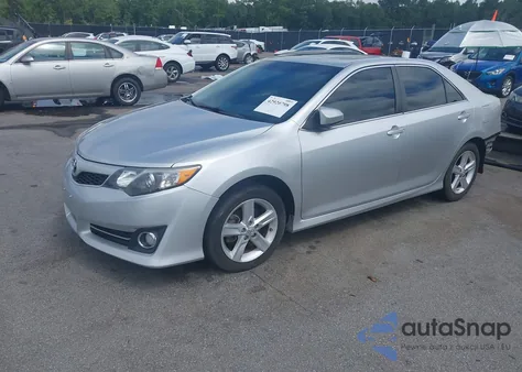 2013 Toyota Camry Se z USA, uszkodzony, nr VIN 4T1BF1FK7DU276465